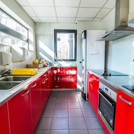ホステル Auberge De Jeunesse Barbey - Youth Hostel Bordeaux ボルドー